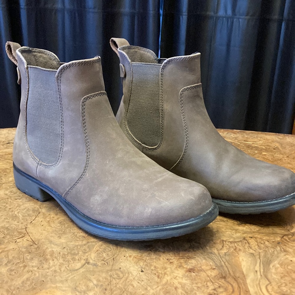 Denver Hayes Chelsea Boot